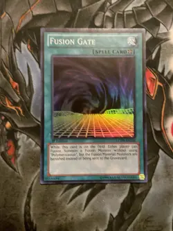 Fusion Gate - LCYW-EN268 - Super Rare - 1st Edition NM Yugioh Legendary - Image 1