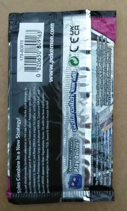 Pokemon Sword & Shield Fusion Strike Booster Pack 10 Cards - Image 2