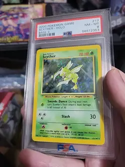 2000 POKEMON BASE SET 2 #17 SCYTHER-HOLO PSA 8 *swirl* - Image 3