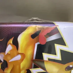 2020 | Pokemon | Vivid Voltage Collectors Chest Tin Lunchbox | 5 Booster Packs - Image 3