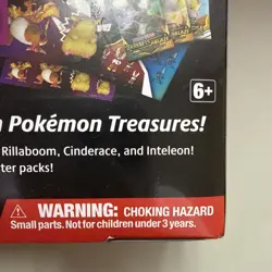 2020 | Pokemon | Vivid Voltage Collectors Chest Tin Lunchbox | 5 Booster Packs - Image 5