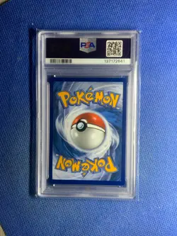 2025 POKEMON PRE EN-PRISMATIC EVOLUTIONS POKE BALL REVERSE HOLO LITLEO PSA 8 - Image 2