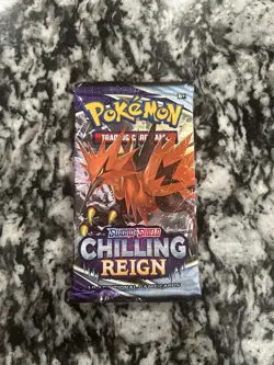 Pokemon Chilling Reign Booster Pack, FACTORY SEALED. 820650808470 - Image 1
