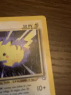 Pokemon TCG Pikachu Neo Genesis Francais 70/111 Light Play - Image 4