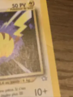Pokemon TCG Pikachu Neo Genesis Francais 70/111 Light Play - Image 5