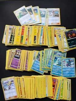 Pokemon cards - Assorted Lot of 250+ - Image 1