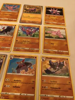 Lot Of 9 Gligar and Gliscor Pokemon Cards - Image 3