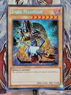 Dark Magician LCYW-EN001 Secret Rare LP - Image 1