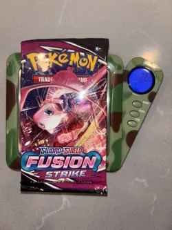 22.2g HEAVY Pokemon TCG Sword & Shield FUSION STRIKE Booster Pack Mew Art - Image 1