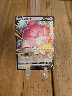 Pokemon TCG - Blissey V 119/198 Swsh06: Sword & Shield - Chilling Reign Holo NM - Image 1