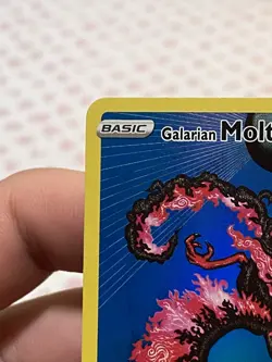 Galarian Moltres SWSH284 SWSH: Sword & Shield Promo Cards Holo - Image 3