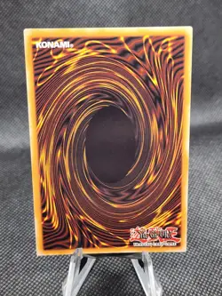 Yugioh! Blue-Eyes White Dragon (8th Art) - RA04-EN108 - Platinum Secret Rare - Image 2