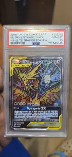2019 Pokemon Moltres & Zapdos & Articuno GX ETB Promo SM210 (Damaged Slab) - Image 1