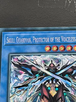 YUGIOH SKULL GUARDIAN, PROTECTOR OF THE VOICELESS VOICE SECRET RARE MP25-EN055 - Image 3