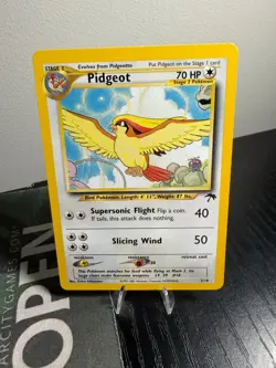 Pidgeot 2/18 Southern Islands Pokemon 2001 - Image 1