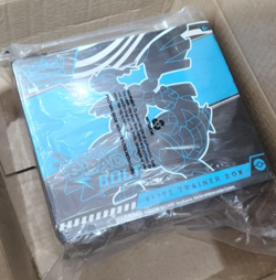 Pokemon TCG: Scarlet & Violet-Black Bolt ETB Zekrom - New (Sealed) ✅ - Image 3