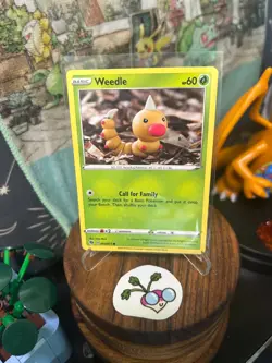 Pokemon TCG - Weedle (Regular) - Champion's Path - 2/73 - Common - Image 1