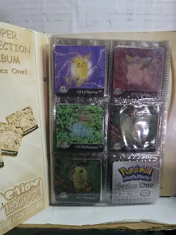 LOT Topps Pokemon 1999, Artbox Action Flipz lenticular Cards in collector binder - Image 2
