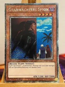 Grabwachters Spion RA03-DE121 Platinum Secret Rare Deutsch NM YUGIOH - Image 1