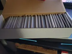 box of MTG cards rares are included - Image 1
