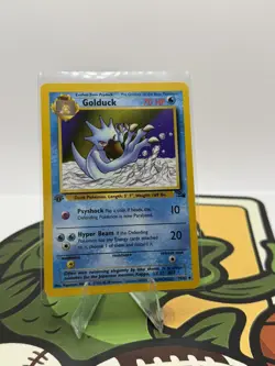 Golduck 35/62 1st Edition Fossil Uncommon Pokemon Card - Image 1