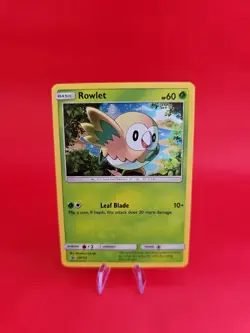Rowlet SM153 Black Star Promo Holo Card in Near Mint Condition - Image 1