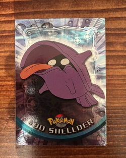1999 Topps Pokemon #90 Shellder Holo Foil Blue Logo - Image 1