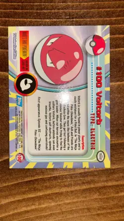 1999 Topps Pokemon #100 Voltorb Holo Foil Blue Logo - Image 3
