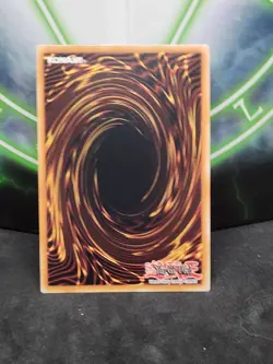 Yugioh Dark Magician MAGO-EN002 Premium Gold Rare 1st Edition NM - Image 2