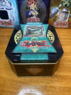 Yugioh Card Pre-owned Swift Gaia The Fierce Knight 2004 Collectors Empty Tin - Image 2