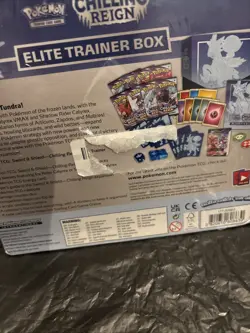 Pokemon TCG Sword & Shield Chilling Reign Elite Trainer Box Sealed New 820650808630 - Image 4