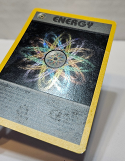 Rainbow Energy 17/82 Holo Rare Unlimited Team Rocket Pokemon 784 - Image 2