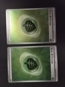 SVE Basic Grass Energy bundle Holo/Shiny Pokemon Prismatic Evolutions 2 Cards - Image 1