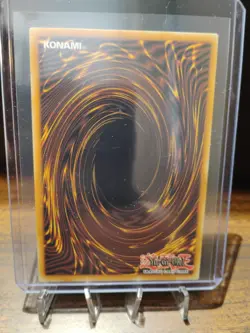 Yu-Gi-Oh! Pot of Greed MP25-EN050 Starlight Rare 1st Edition Near Mint Condition - Image 5