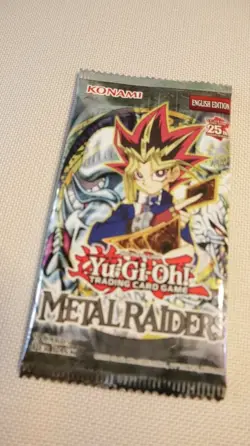 Metal Raiders - MRD Booster Pack - englisch - YU-GI-OH 25th Anniversary Edition - Image 1
