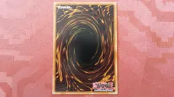 Yu-Gi-Oh! Yata-Garasu LOD-000 1st Ed Secret Rare NEAR MINT Full Holo Bleed Error - Image 5