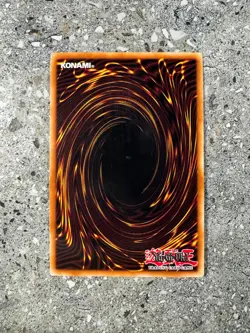 YugiOh Red-Eyes Black Dragon LC01-EN006 Quarter Century Secret Rare Limited Ed - Image 2