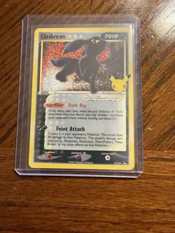 Pokemon TCG Umbreon Gold Star 17/17 Celebrations Classic Collection - Image 1