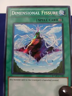 Dimensional Fissure RYMP-EN081 Ra Yellow Mega Pack Secret Rare Unlimited NM - Image 3