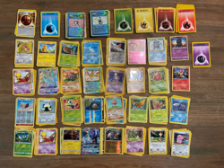 Pokemon Card Lot 500 Cards (mostly late 90's to early 2000 years). - Image 1
