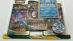 (402846) Pokemon Sword & Shield Evolving Skies Booster 3-Pack Blister - Sealed - Image 4