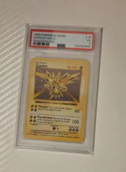 Pokemon vintage Base set Shadowless Zapdos Holo card, graded 3 - Image 1