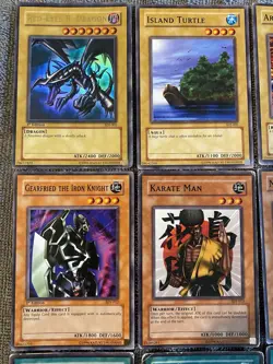 Vintage Yu-Gi-Oh! TCG Starter Deck Joey SDJ 17 Card Lot 1st edition Red-Eyes - Image 2