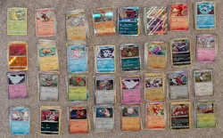 Huge lot of 700 Pokemon Cards - Image 2