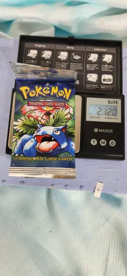 Wizards of the Coast Pokemon Base Set Venusaur Booster Pack 742818061582 - Image 1