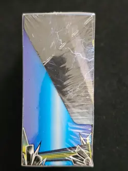 Pokemon Sun & Moon Lost Thunder Build and Battle Box *SEALED* - Image 4