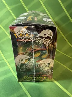 Pokemon Sword and Shield Vivid Voltage Booster Box - Factory Sealed 820650827495 - Image 4