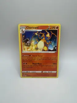 Charizard (25/185) Rare | Pokemon TCG SWSH Vivid Voltage | Near Mint - Image 1