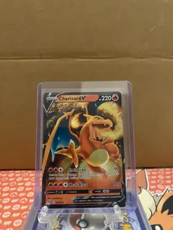 Pokemon TCG Charizard v Full Art Ultra Rare Card 17/172 Brilliant Stars - Image 1