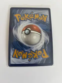 Lumineon v Crown Zenith: Galarian Gallery Ultra Rare Card #GG39/GG70 - Image 2
